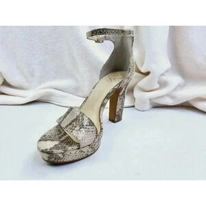Vince Camuto Size 5.5M Women's Snake Print Adjustable Ankle Strap Open Toe Shoes